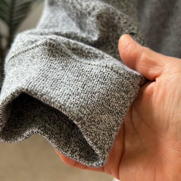 Sweater dress - Picture 7 of 13